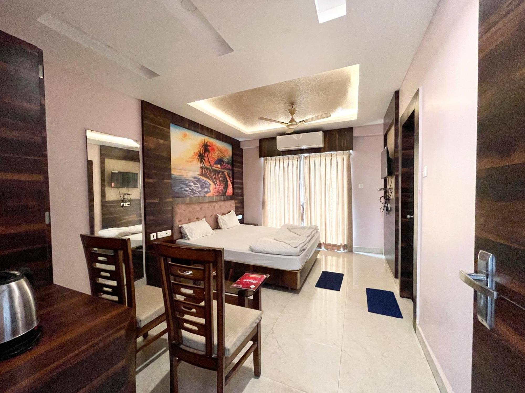 Shree Ganesh Hotel Puri Eksteriør billede