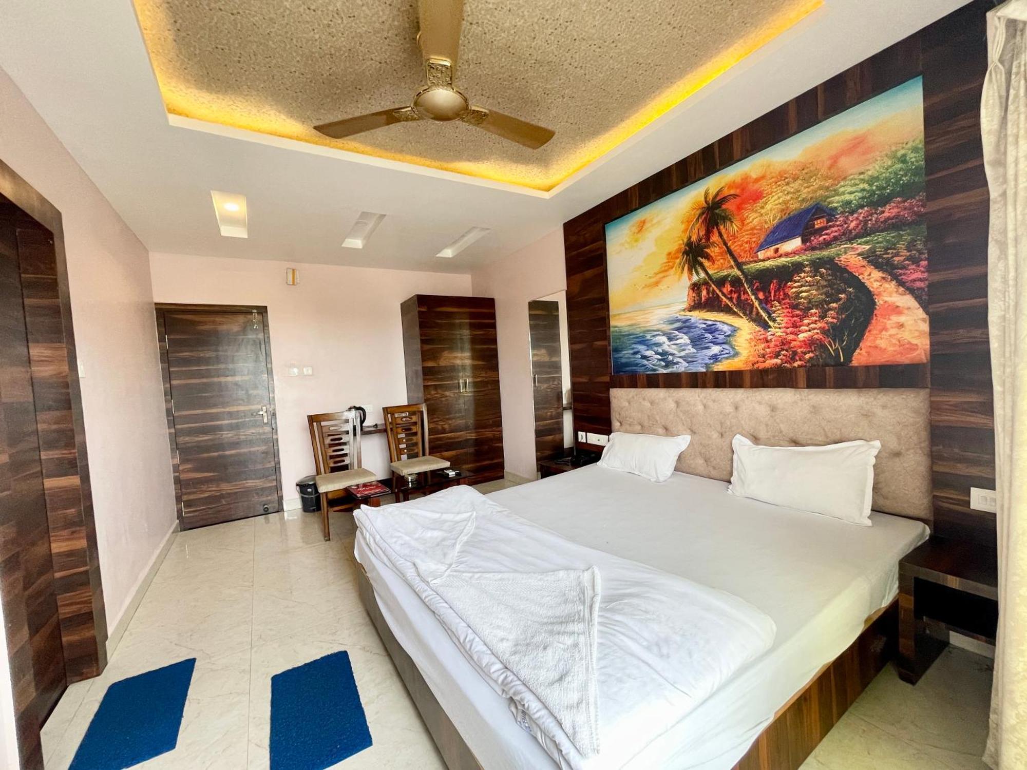 Shree Ganesh Hotel Puri Eksteriør billede